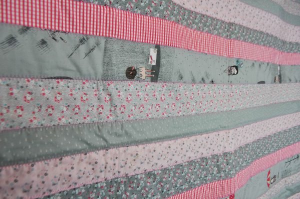Gray and Pink Tube Quilt - Image 4