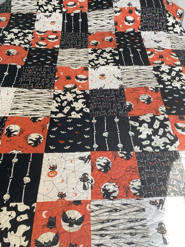 Spooky Ghosts Halloween Quilt